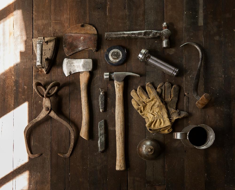  Jakie są niezbędne narzędzia do remontu?